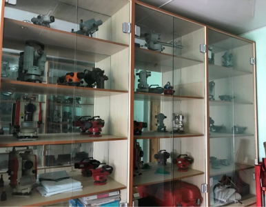 Geodetic laboratory equipment